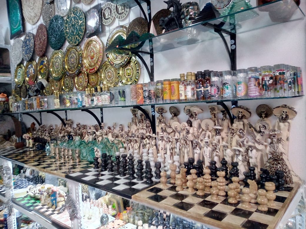 Mercado San Juan Artesanías - Artesanías Mora